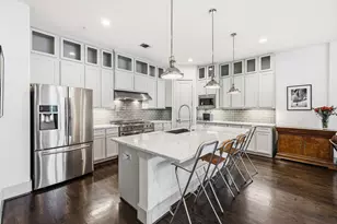 916 Yale St, Houston, TX 77008 - Photo 17
