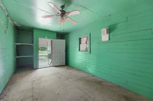 121 Lake Rd, La Marque, TX 77568 - Photo 15