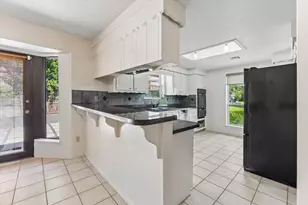 3232 Parkwood Dr, Houston, TX 77021 - Photo 11