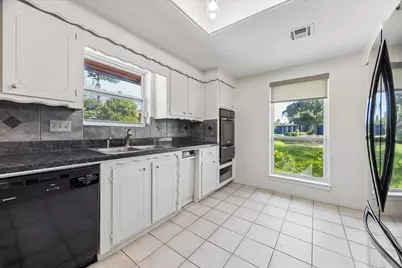 3232 Parkwood Drive, Houston, TX 77021 - Photo 9