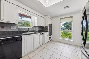 3232 Parkwood Dr, Houston, TX 77021 - Photo 9