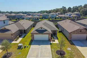 635 Levine Ct, Montgomery, TX 77316 - Photo 1