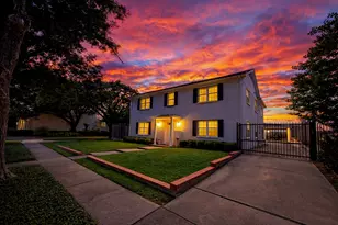 2126 Banks St, Houston, TX 77098 - Photo 1