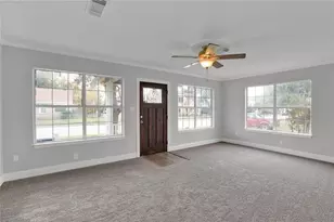 114 W Lobit St, Baytown, TX 77520 - Photo 7