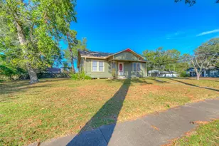 213 E Feagin St, Livingston, TX 77351 - Photo 27