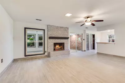 2004 Sleepy Hollow Drive, Pearland, TX 77581 - Photo 5