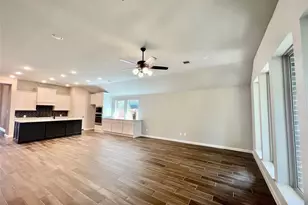 10626 Kingston Spg Dr, Missouri City, TX 77459 - Photo 5