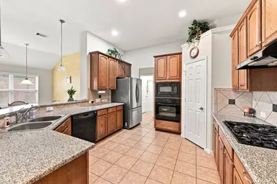 8306 Calico Canyon Drive, Tomball, TX 77375 - Photo 11