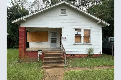 1111 Austin Street, Jacksonville, TX 75766 - Photo 1