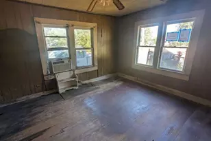 1111 Austin St, Jacksonville, TX 75766 - Photo 5