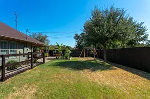 703 Meadow Brook Dr, Caldwell, TX 77836 - Photo 27