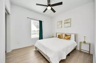 9732 Tuffly St, Houston, TX 77029 - Photo 23