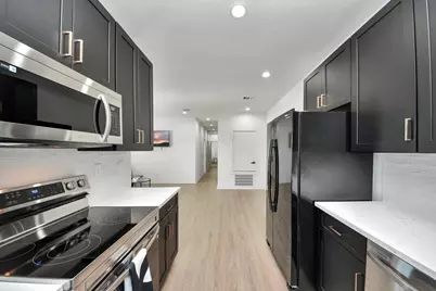9732 Tuffly Street #B, Houston, TX 77029 - Photo 17
