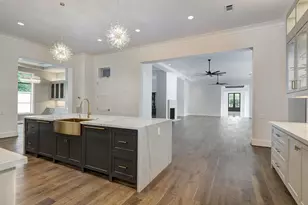 5517 Sturbridge Dr, Houston, TX 77056 - Photo 17