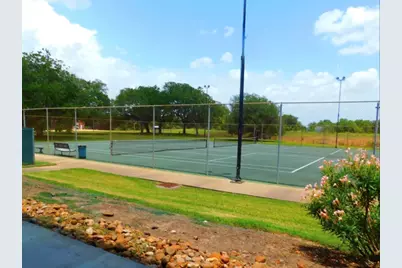 590 Longhorn Trail, Angleton, TX 77515 - Photo 11