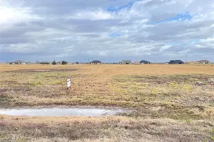 590 Longhorn Trail, Angleton, TX 77515 - Photo 1