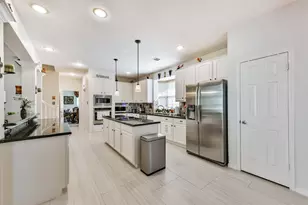 4302 Island Hills Dr, Pasadena, TX 77059 - Photo 13
