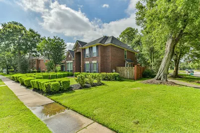 4302 Island Hills Drive, Pasadena, TX 77059 - Photo 3