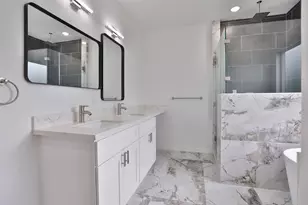 9341 Lavender St, Houston, TX 77016 - Photo 17