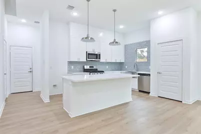 9341 Lavender St, Houston, TX 77016 - Photo 5