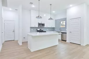 9341 Lavender St, Houston, TX 77016 - Photo 5