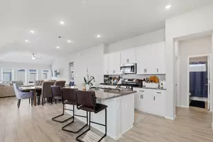 5047 Aspen Orch Dr, Houston, TX 77066 - Photo 9
