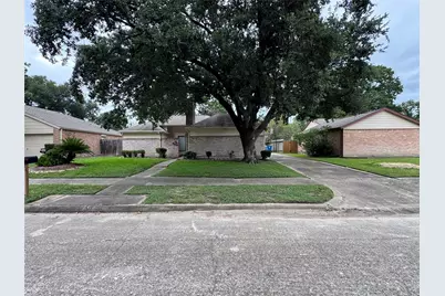 7918 Midland Forest Drive, Houston, TX 77088 - Photo 7