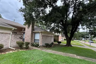 7918 Midland Forest Dr, Houston, TX 77088 - Photo 7