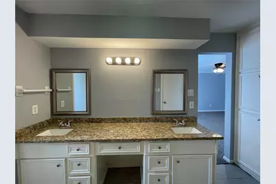 7918 Midland Forest Drive, Houston, TX 77088 - Photo 19