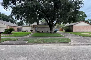 7918 Midland Forest Dr, Houston, TX 77088 - Photo 9