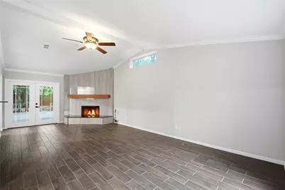 16 Lullwater Place, The Woodlands, TX 77381 - Photo 5