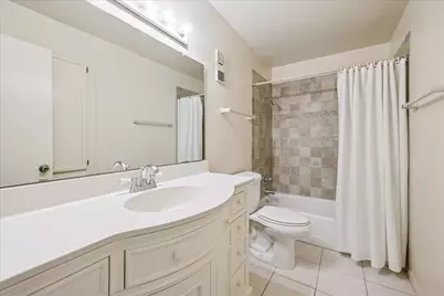 10227 Longmont Drive #34/2, Houston, TX 77042 - Photo 13