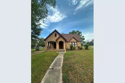 1305 9th Street, Hempstead, TX 77445 - Photo 1