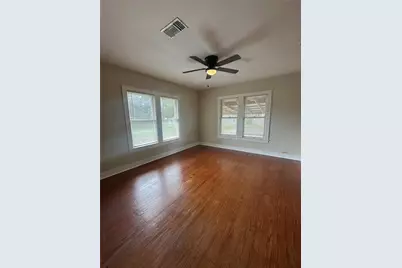 1305 9th Street, Hempstead, TX 77445 - Photo 5