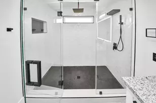 15411 Town Green Dr, Houston, TX 77083 - Photo 9