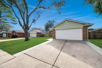 15411 Town Green Drive, Houston, TX 77083 - Photo 3