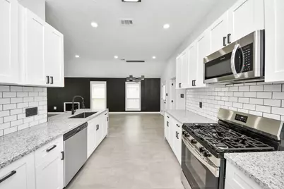 15411 Town Green Drive, Houston, TX 77083 - Photo 5