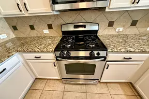 26922 Henson Falls Dr, Katy, TX 77494 - Photo 11