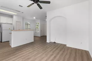 118 Burberry Park, The Woodlands, TX 77382 - Photo 7