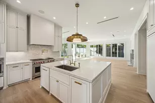3717 Chevy Chase Dr, Houston, TX 77019 - Photo 3