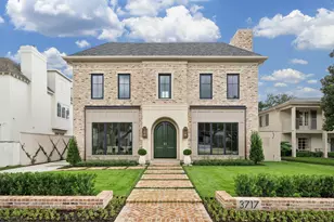 3717 Chevy Chase Dr, Houston, TX 77019 - Photo 1