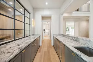 3717 Chevy Chase Dr, Houston, TX 77019 - Photo 11