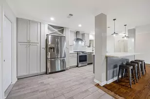 6205 Darnell St, Houston, TX 77074 - Photo 9