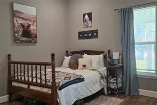 1303 20th St, Huntsville, TX 77340 - Photo 11