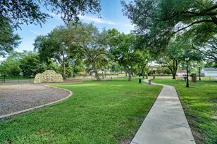 18503 Kings Lynn St, Houston, TX 77058 - Photo 25