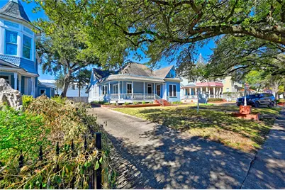 925 Heights Boulevard, Houston, TX 77008 - Photo 1