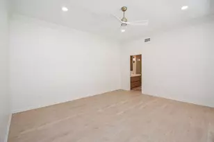 9342 Briar Forest Dr, Houston, TX 77063 - Photo 25
