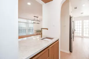 9342 Briar Forest Dr, Houston, TX 77063 - Photo 17