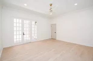 9342 Briar Forest Dr, Houston, TX 77063 - Photo 25