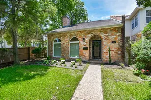 9342 Briar Forest Dr, Houston, TX 77063 - Photo 47